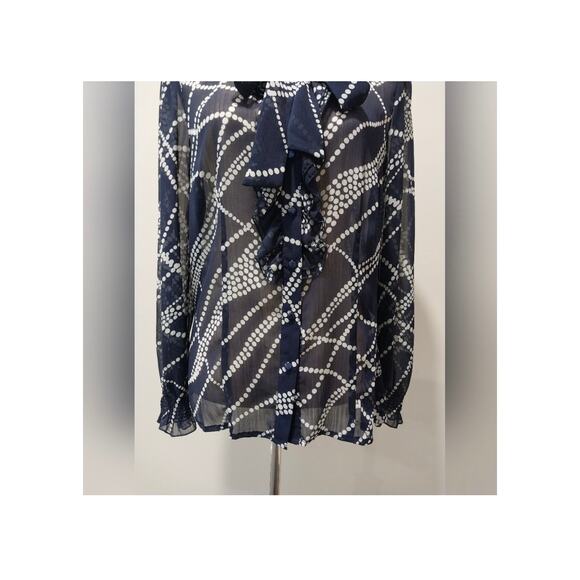Gorgeous Maurices Sheer Navy Blue Blouse Size Large - Picture 4 of 9